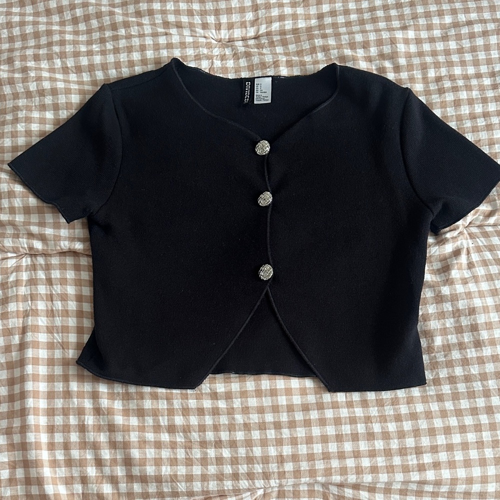 H&M Black Short-Sleeve Knit Top with Decorative Buttons